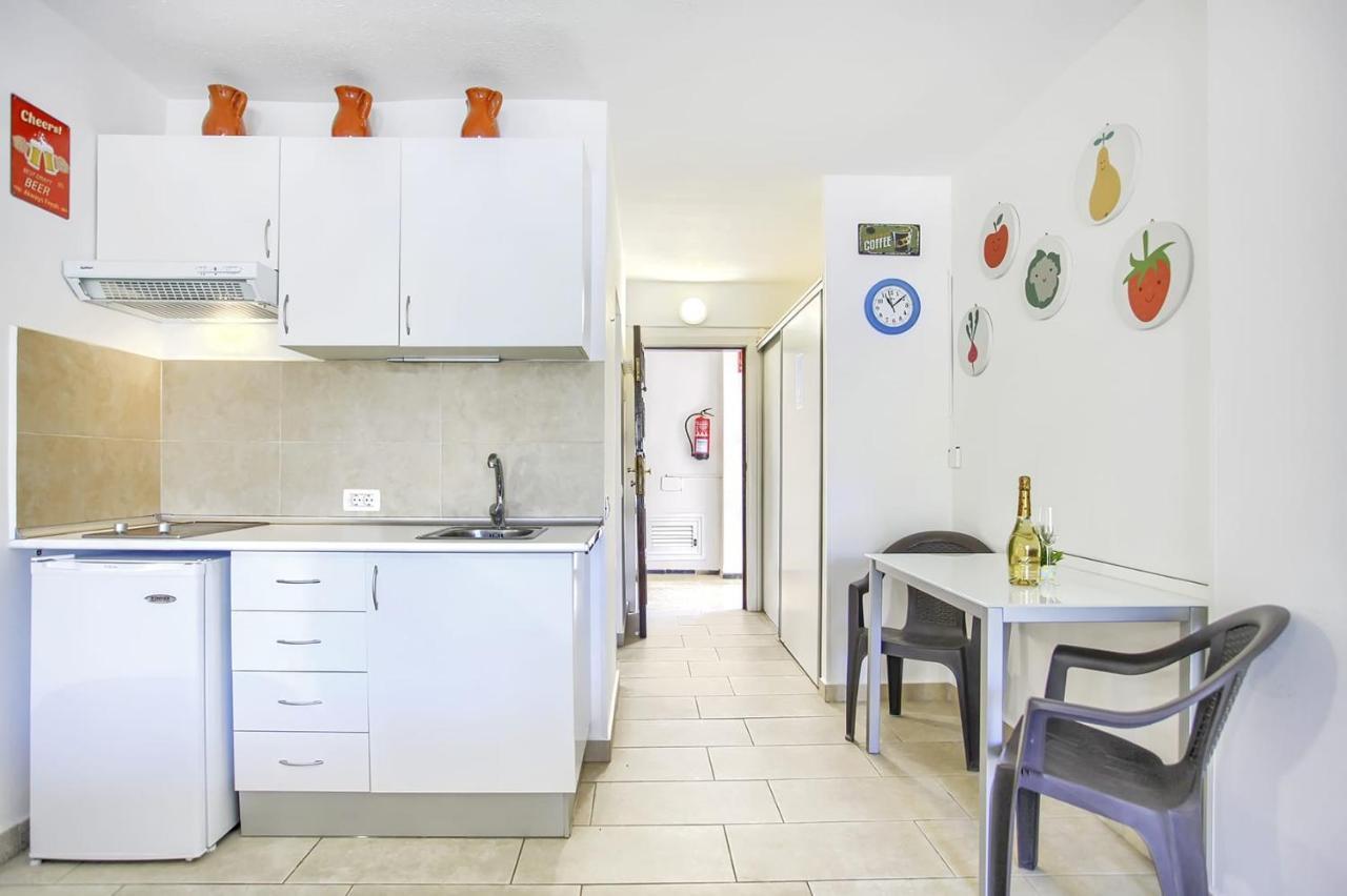 Studio Eldorado In Playa De Las Americas Near The Beach Arona  Exterior photo